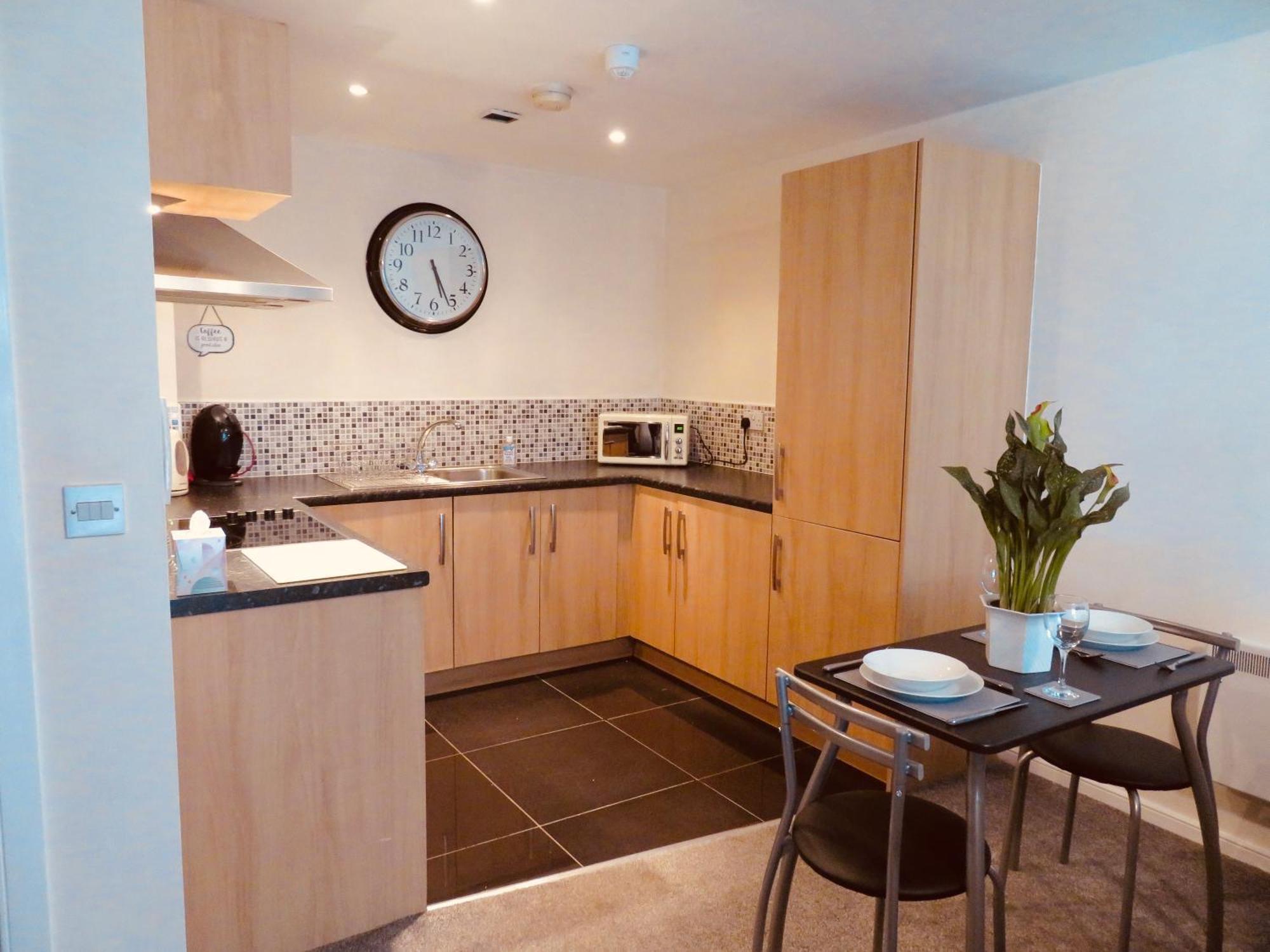 Home From Home With Fantastic Views Runcorn Exterior foto
